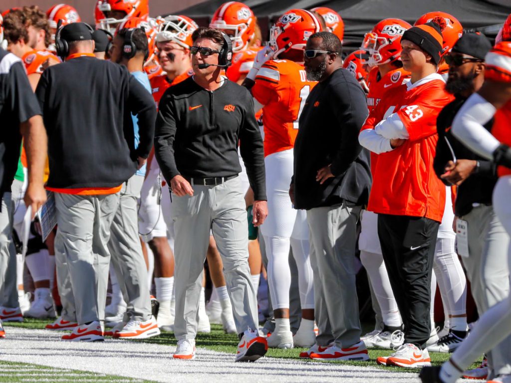 Surprise act: Oklahoma State is excluded from he Top 25 offensive rankings in College Football