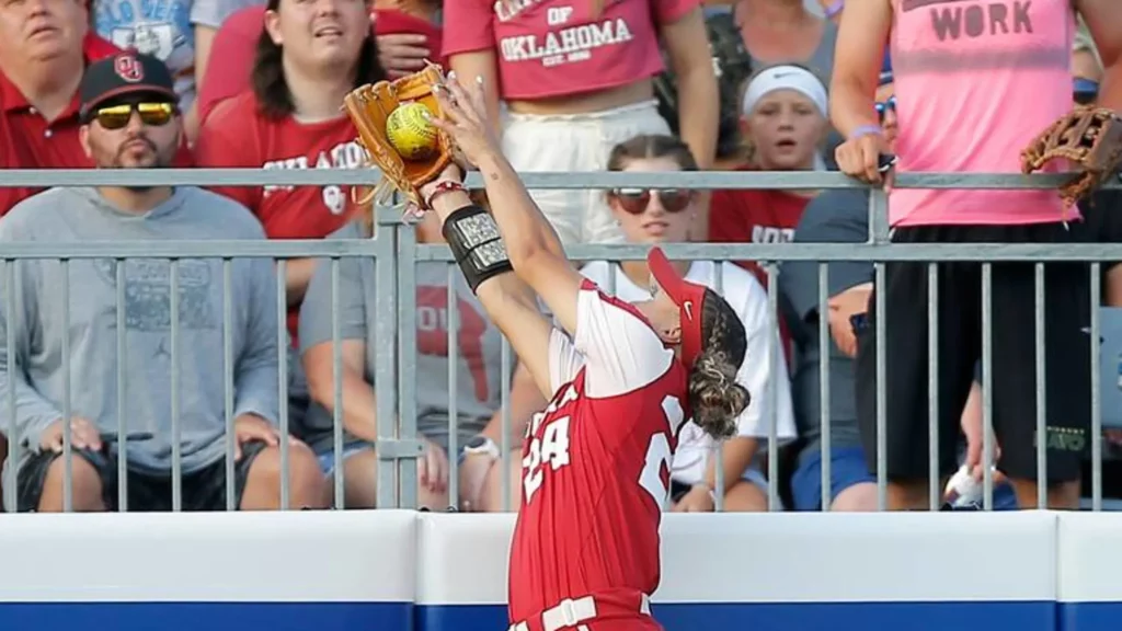 WCWS Review: Jayda Coleman’s game-ending home run propels Oklahoma to the WCWS finals.