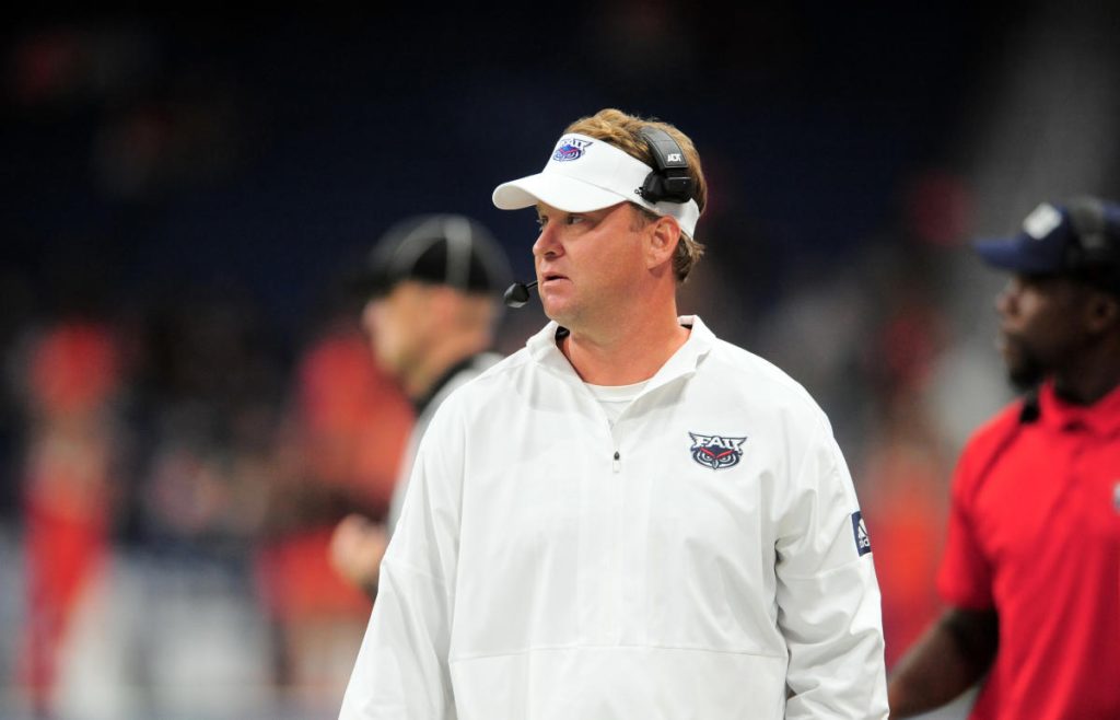 Shocking Move: Ole Miss coach Lane Kiffin, just now announces his commitment to Florida Gator