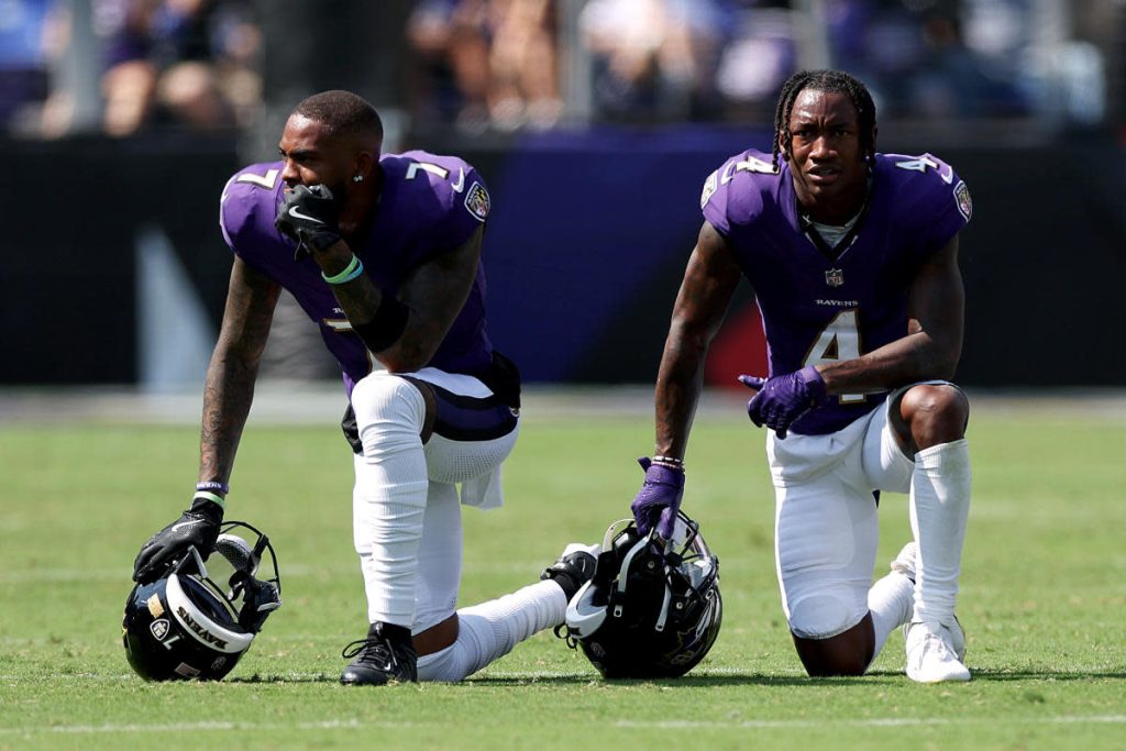 NFL Official Collapses on Sideline During Ravens vs. Raiders Game