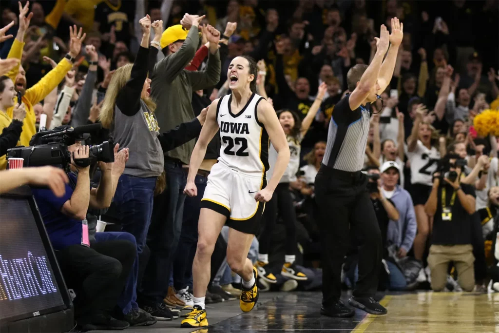 caitlin-clark-iowa-hawkeyes-ncaa-womens-all-time-scoring-record