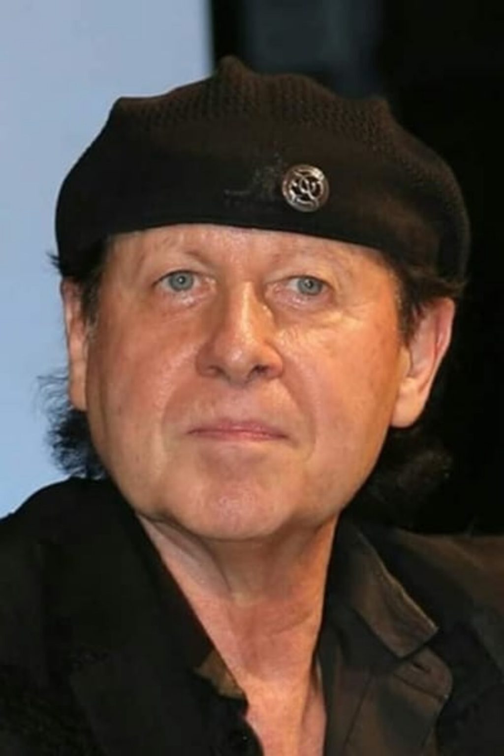 “Damit habe ich niemals gerechnet” – Klaus Meine bedauert seine Handlungen gegenüber seinem Bandmitglied…