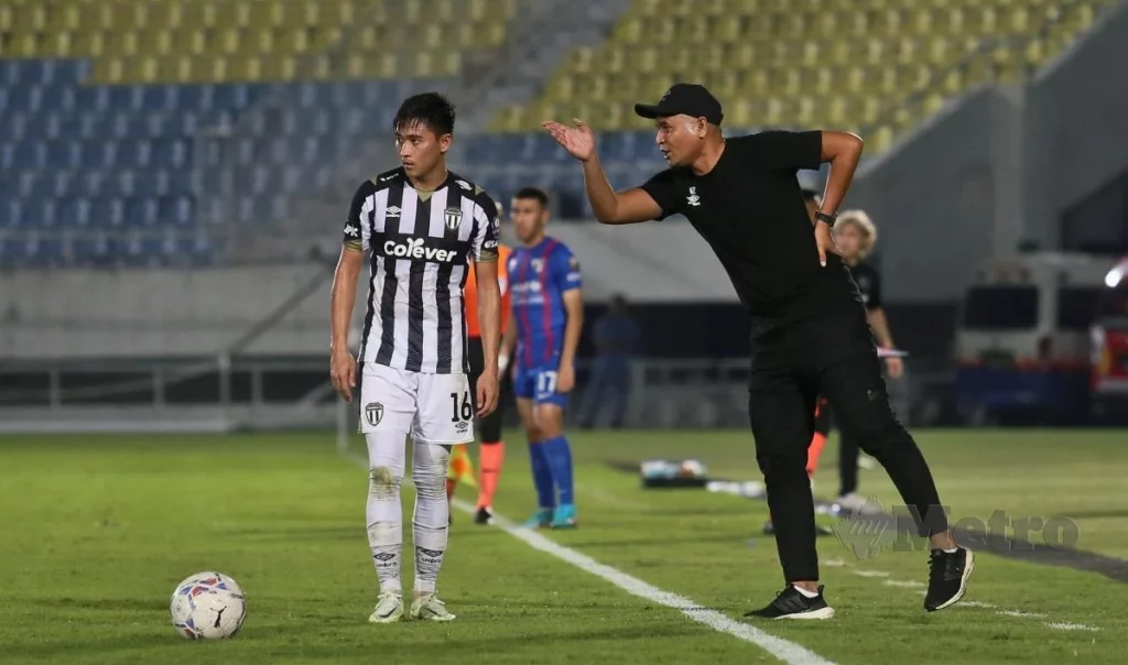 BERITA MENGEJUTKAN: Jurulatih Terengganu FC, Nafuzi Zain, Mengumumkan Kedatangan Penyerang Bintang Sebagai Pengganti Pemain Utama Yang Terlibat Dalam Kemalangan