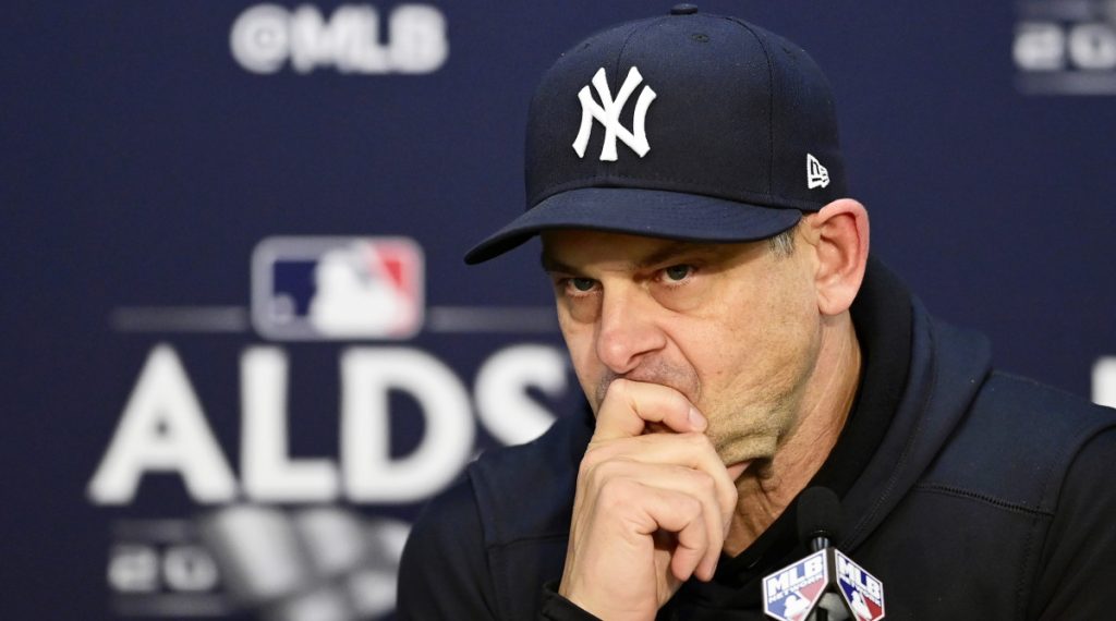 Noticias desgarradoras: El entrenador en jefe de los New York Yankees hospitalizado tras ser diagnosticado con cáncer de sangre.