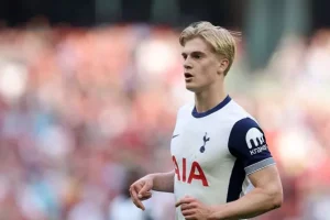 Transfer-Schock: Bayern München startet spektakulären Vorstoß für Tottenham-Juwel Lucas Bergvall