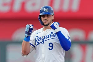 Heartbreaking News: Vinnie Pasquantino Says Goodbye to Kansas City Royals After Huge Offer