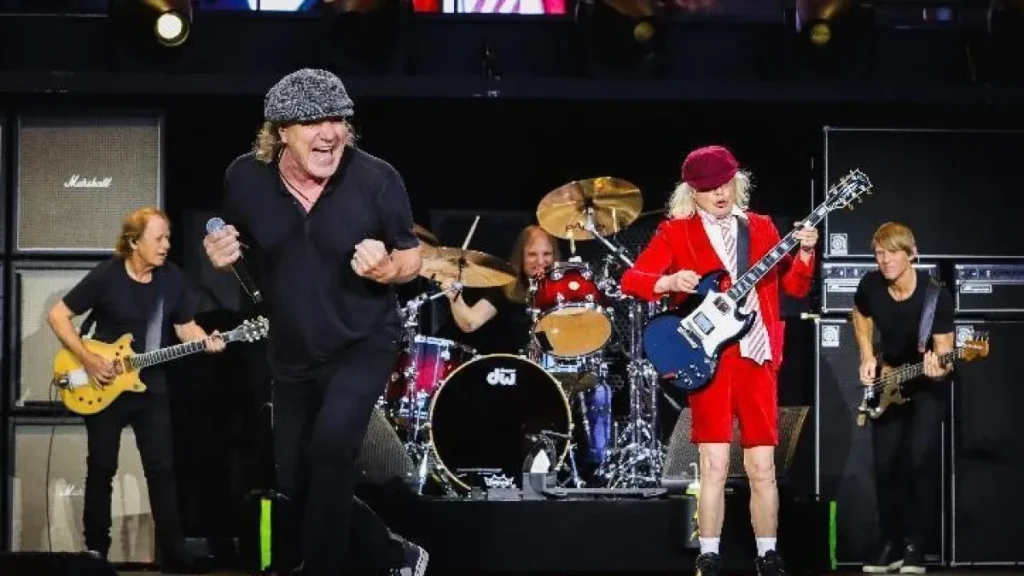 Hot News: AC/DC Ignites Gillette Stadium with Explosive ‘PWR/UP’ Show, Sets Bay State on Fire