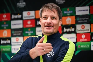Starke Arbeit: St. Pauli-Trainer Alexander Blessin erhöht Trainingspensum zur Steigerung von Kraft und Schnelligkeit