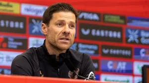 Es sind nur Gerüchte: Bayer-Leverkusen-Trainer Xabi Alonso dementiert offiziell Berichte über seinen Abschied