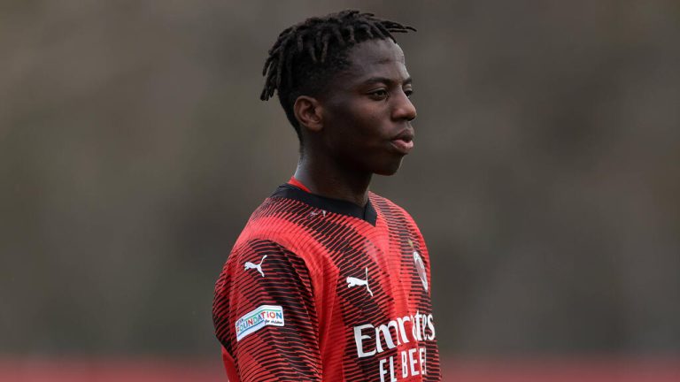 Transfer perfekt: FC Schalke 04 schließt Transfer von AC-Mailand-Mittelfeldspieler Victor Eletu ab