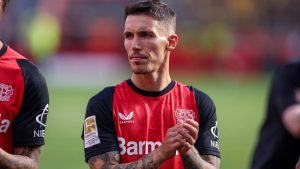 Sommer-Transfer-Deal: Alejandro Grimaldo mit Premier-League-Wechsel in Verbindung gebracht – nach überragender Bundesliga-Saison