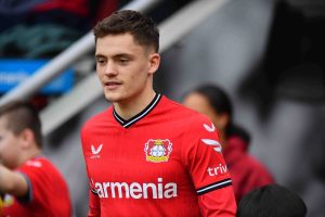 Ein Abschied ist nicht leicht: Florian Wirtz weist Transfergerüchte zurück und bekennt sich zu Bayer Leverkusen