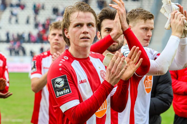 Starker Transfer-Coup: Der 1. FC Nürnberg holt SC-Paderborn-Verteidiger Felix Götze
