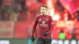 Emotionaler Abschied: Stefanos Tzimas reagiert positiv auf BVB-Angebot – Abschied vom 1. FC Nürnberg steht bevor
