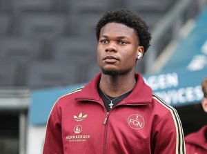 **Transfergerüchte: Nach Marktspekulationen bittet Winners Osawe um Wechsel zum 1. FC Köln vor Bundesliga-Rückkehr**