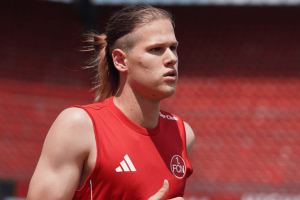 Eilmeldung: 1. FC Nürnberg-Stürmer Artem Stepanov sorgt mit verblüffender Aussage vor Bundesliga-Start für Aufsehen