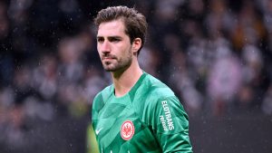 Eilmeldung: Kevin Trapp zeigt sich enttäuscht über mangelnde Veränderungen bei Eintracht Frankfurt vor Bundesliga-Start